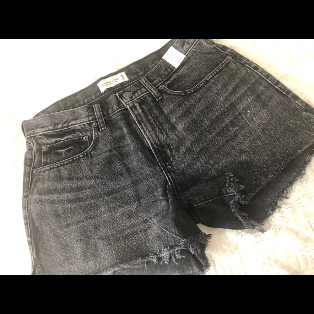Abercrombie Boyfriend short